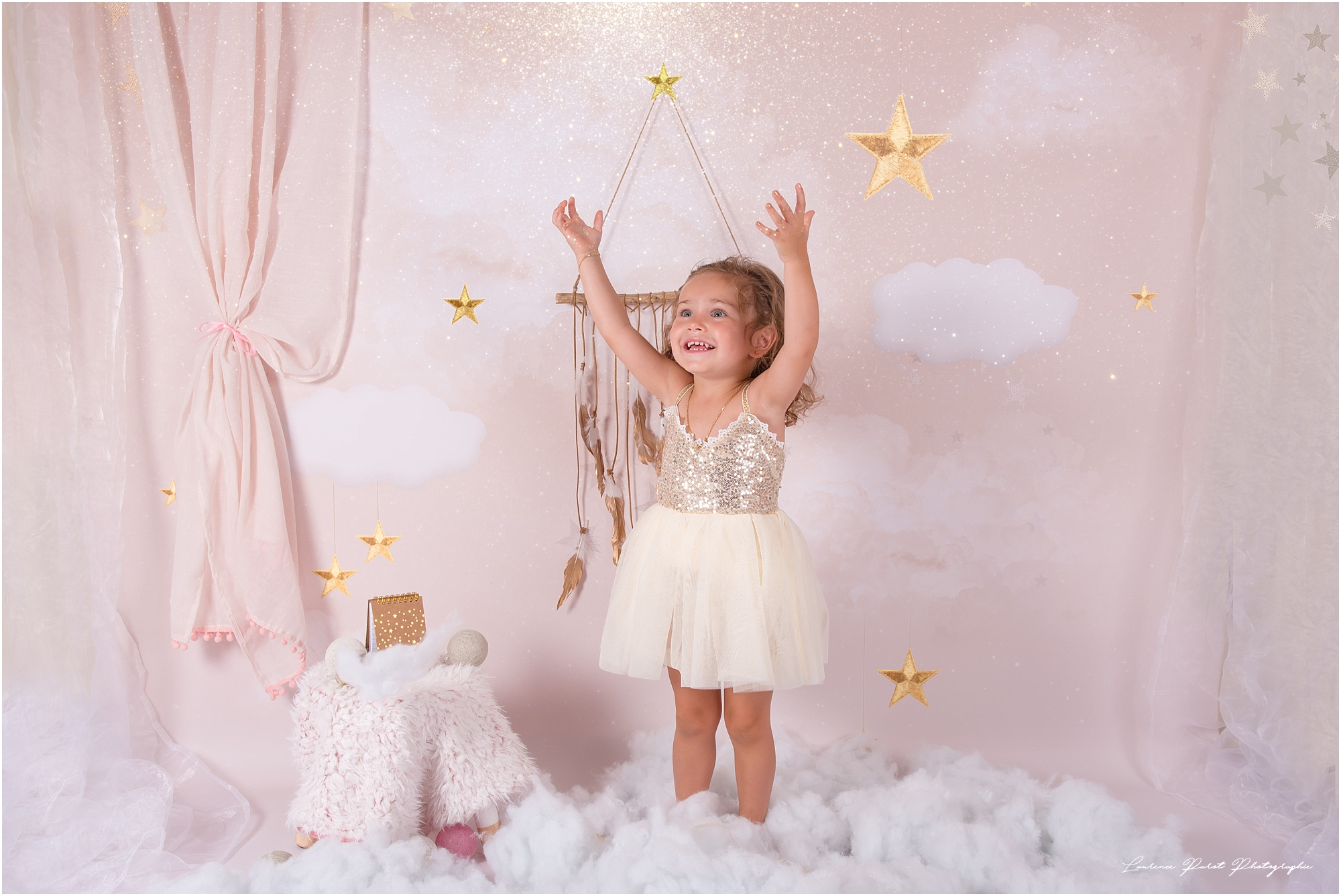 seance enfants cocooning nuages étoiles rose paillettes