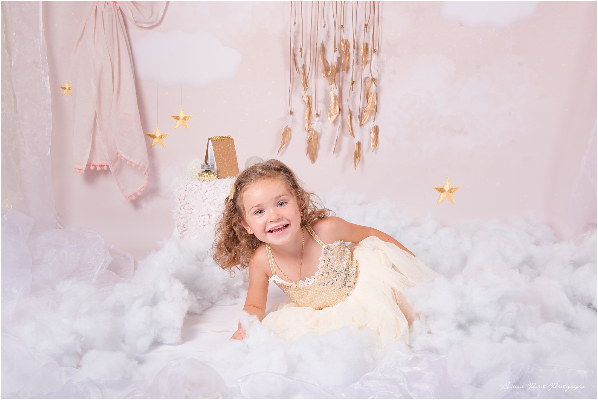 seance enfants cocooning nuages étoiles rose paillettes