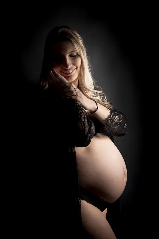 Séance photo grossesse au studio à Vigneux-sur-Seine (Essonne 91)