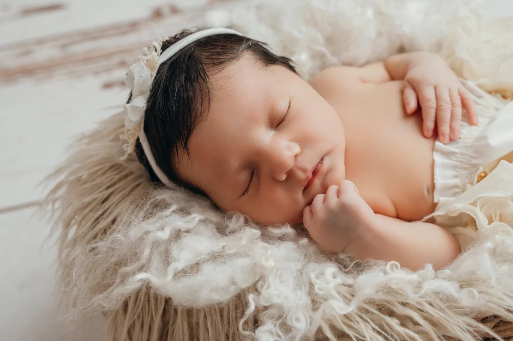 Photographe naissance en studio à Vigneux-sur-Seine (Essonne)