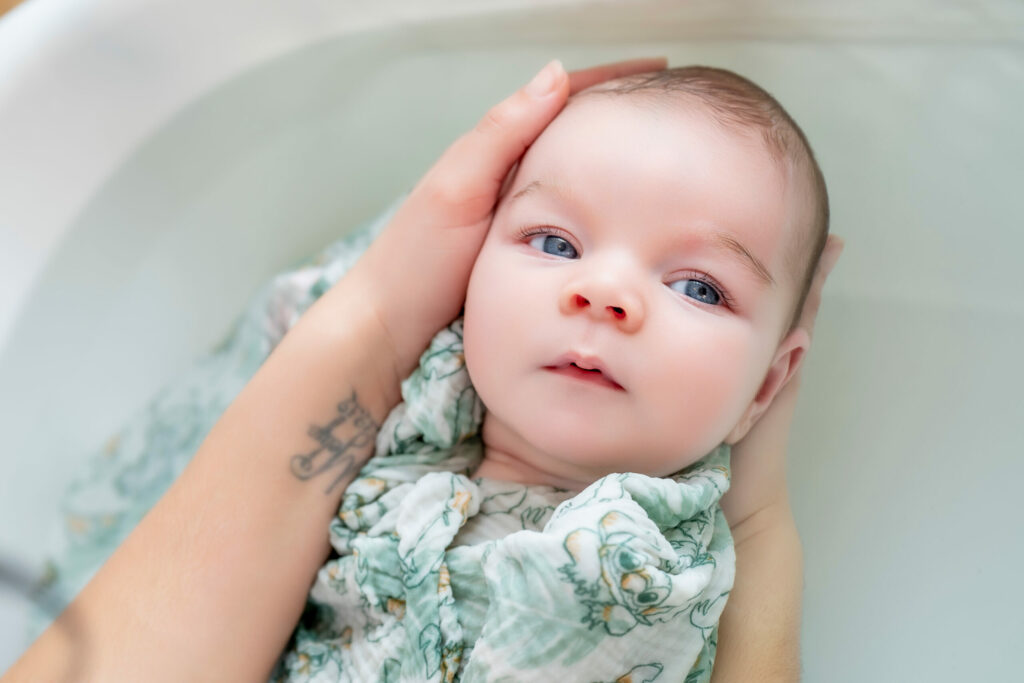 bain enveloppé bébé laurence parot 